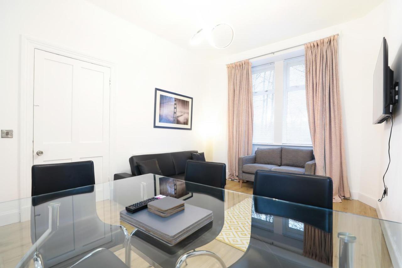אדינבורו Stunning Modern 3 Bedroom Apartment מראה חיצוני תמונה
